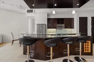 Photo #5: 20961452 Listing