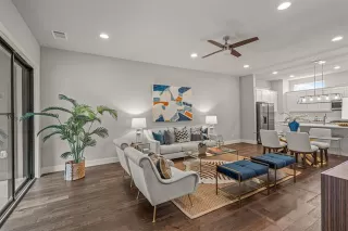 Photo #4: 20964000 Listing