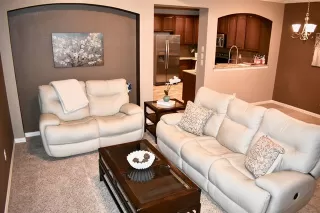 Photo #3: 20966855 Listing