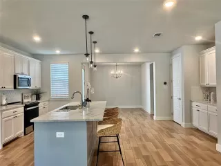 Photo #4: 20969890 Listing