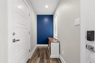 Photo #4: 20977736 Listing