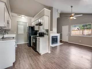 Photo #3: 20978675 Listing 