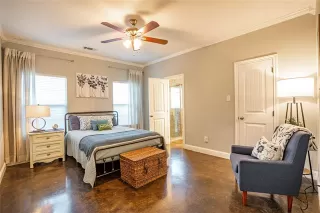 Photo #2: 20982762 Listing