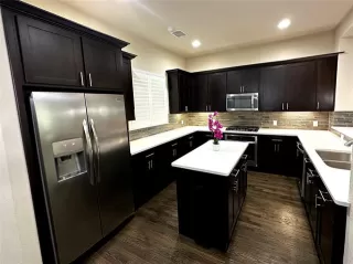 Photo #4: 20983835 Listing 