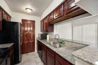 Primary Photo for MLS#: 20984189