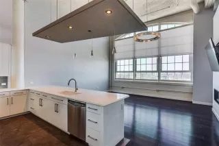 Photo #2: 20987688 Listing