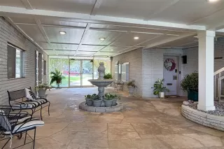 Photo #4: 20988345 Listing 