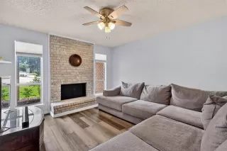 Photo #6: 20993055 Listing 