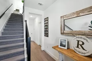 Photo #6: 20994448 Listing 