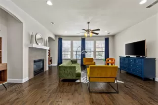 Photo #4: 20995484 Listing 