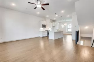 Photo #3: 20997377 Listing