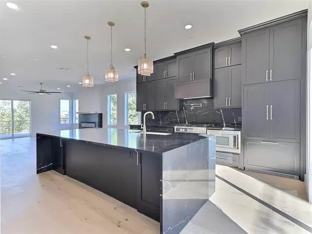 MLS: 20998922 Condo For Sale