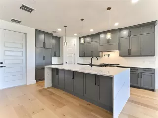 Photo #2: 20998998 Listing 