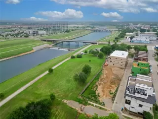 Photo #6: 20998998 Listing 