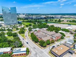 Click for more information on MLS # 20999031 : 1008 W BELKNAP STREET More Details about MLS # 20999031 : 1008 W BELKNAP STREET