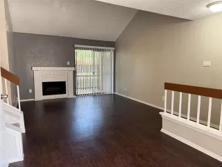 Photo #2: 21000129 Listing 