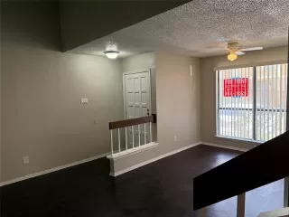 Photo #4: 21000129 Listing 