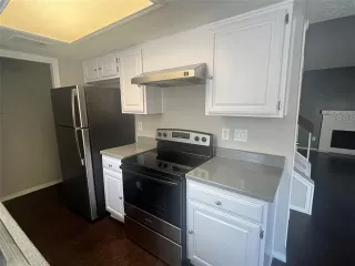 Photo #6: 21000129 Listing 