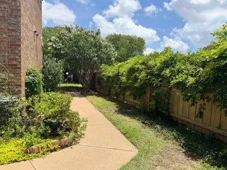 Photo #2: 21000597 Listing 