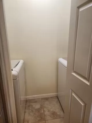 Photo #6: 21001431 Listing