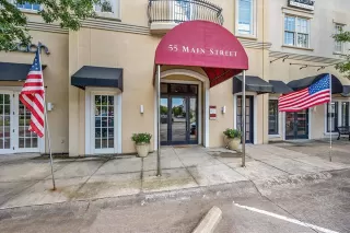 Photo #4: 21002154 Listing