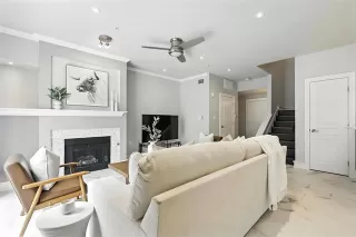 Photo #3: 21007648 Listing