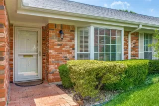 Photo #2: 21007688 Listing