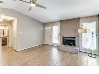 Photo #3: 21009625 Listing