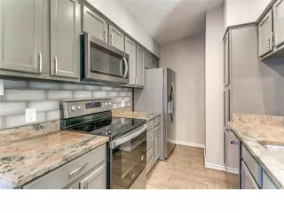 Photo #6: 21009625 Listing