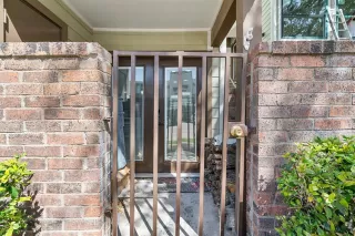 Photo #2: 21010085 Listing