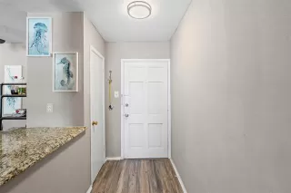 Photo #5: 21014848 Listing