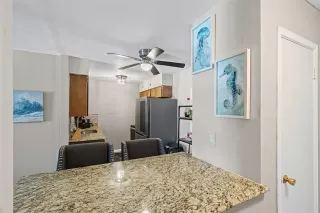 Photo #6: 21014848 Listing