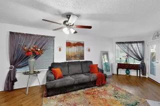 Photo #3: 21016629 Listing