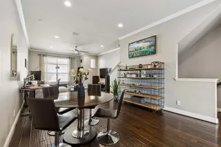 Photo #6: 21019234 Listing