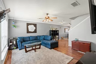 Photo #3: 21019274 Listing