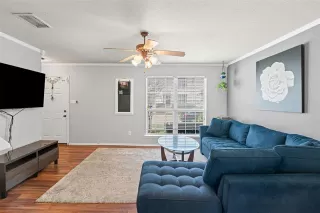 Photo #4: 21019274 Listing