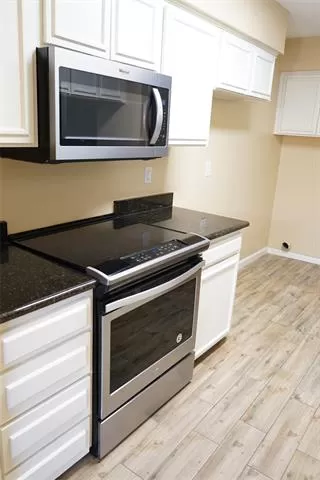 Photo #2: 21021227 Listing