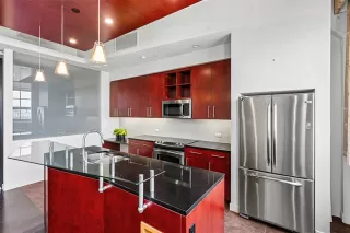 Photo #4: 21022773 Listing