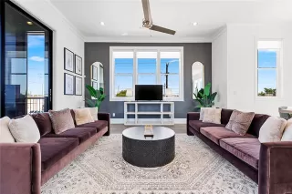 Photo #2: 21023607 Listing 