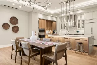 Photo #4: 21026619 Listing