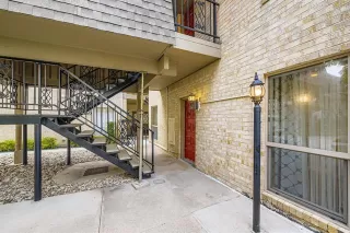 More Details about MLS # 21027944 : 4320 BELLAIRE S DRIVE #125W