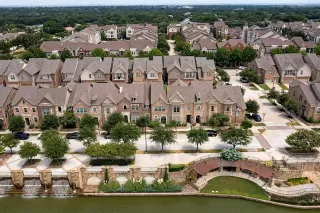 Photo #2: 21030337 Listing 