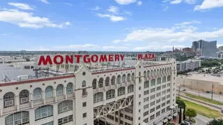 Photo #2: 21032628 Listing 