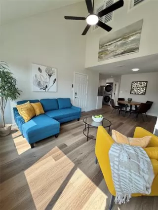 Photo #6: 21033919 Listing 