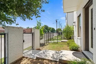 Photo #4: 21034209 Listing 