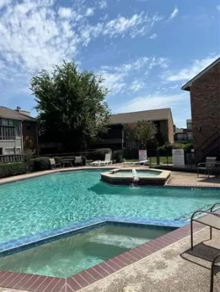 Photo #2: 21036223 Listing 