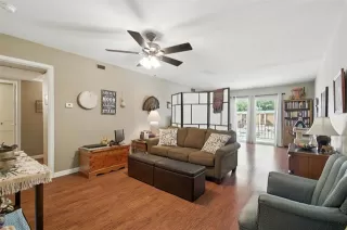 Photo #2: 21037446 Listing