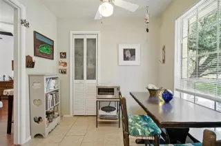 Photo #6: 21037446 Listing