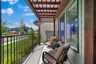 Photo #3: 21037602 Listing 