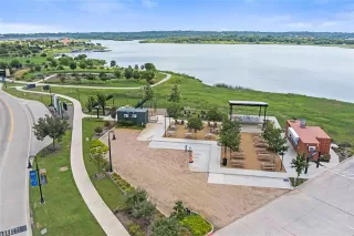 Photo #4: 21037602 Listing 